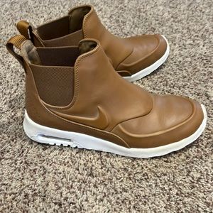 Women’s Nike shoes